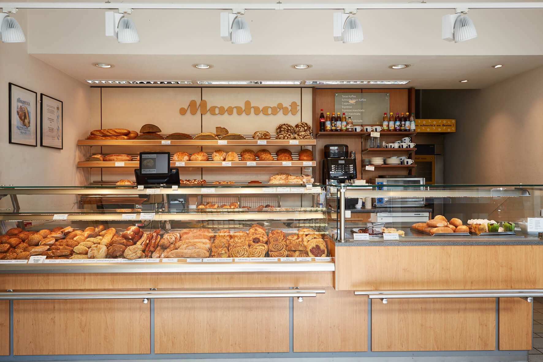 Bäckerei, Konditorei & Cafe Manhart Waldheimer Straße 6 in Landsberg